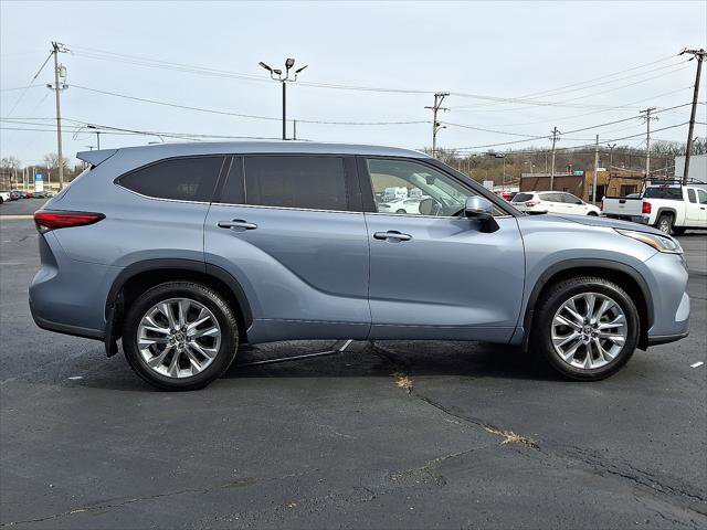 Used 2021 Toyota Highlander Limited AWD/4WD image 18
