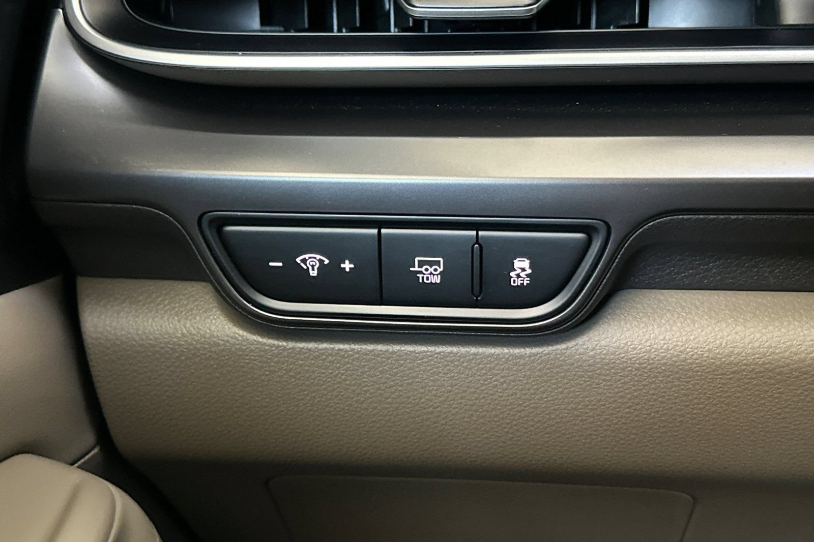 Used 2026 Kia Carnival LXS FWD image 32