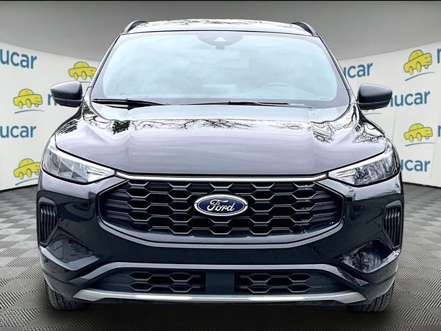 Used 2023 Ford Escape ST-Line image 3