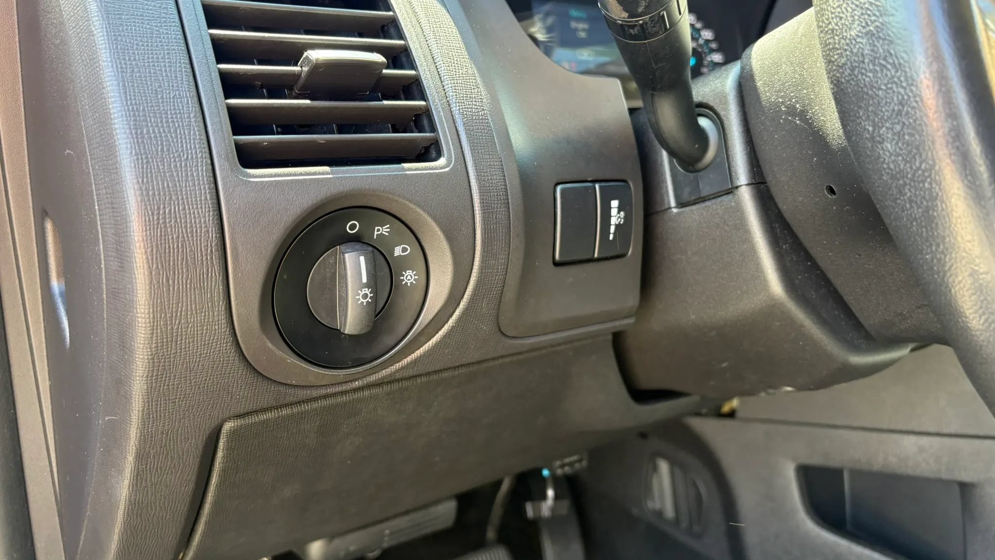 Used 2018 Ford Flex SE FWD image 17