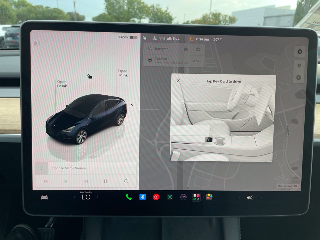 Used 2023 Tesla Model Y Performance AWD/4WD image 10
