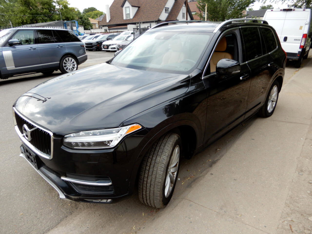 Used 2019 Volvo XC90 T6 Momentum w/ Advanced Package image 8
