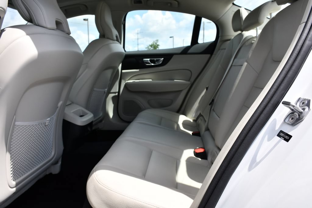 Used 2019 Volvo S60 T5 Momentum w/ Premium Package FWD image 22