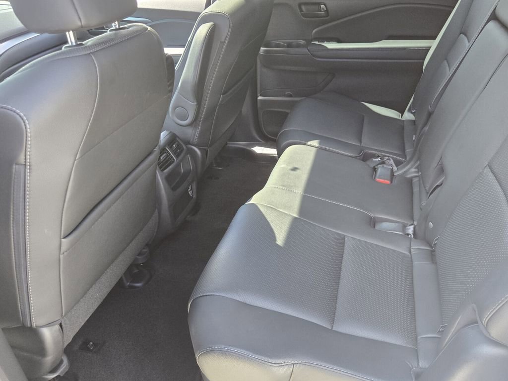Certified 2023 Honda Passport EX-L image 11