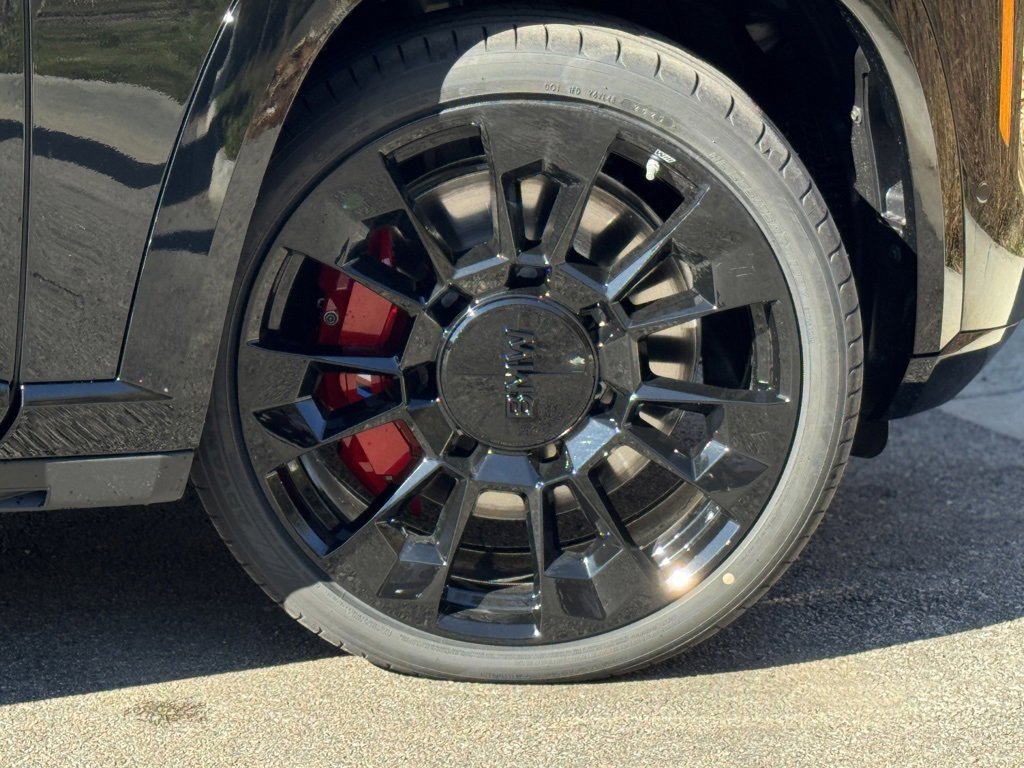 Used 2026 BMW XM Label Red image 10