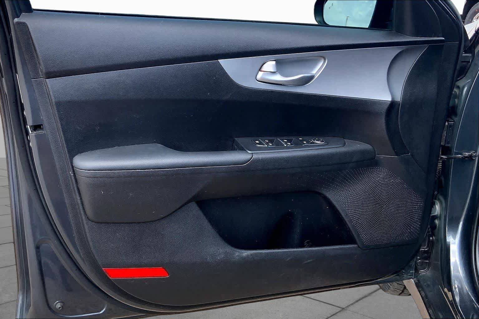Certified 2023 Kia Forte LXS w/ LXS Technology Package FWD image 22