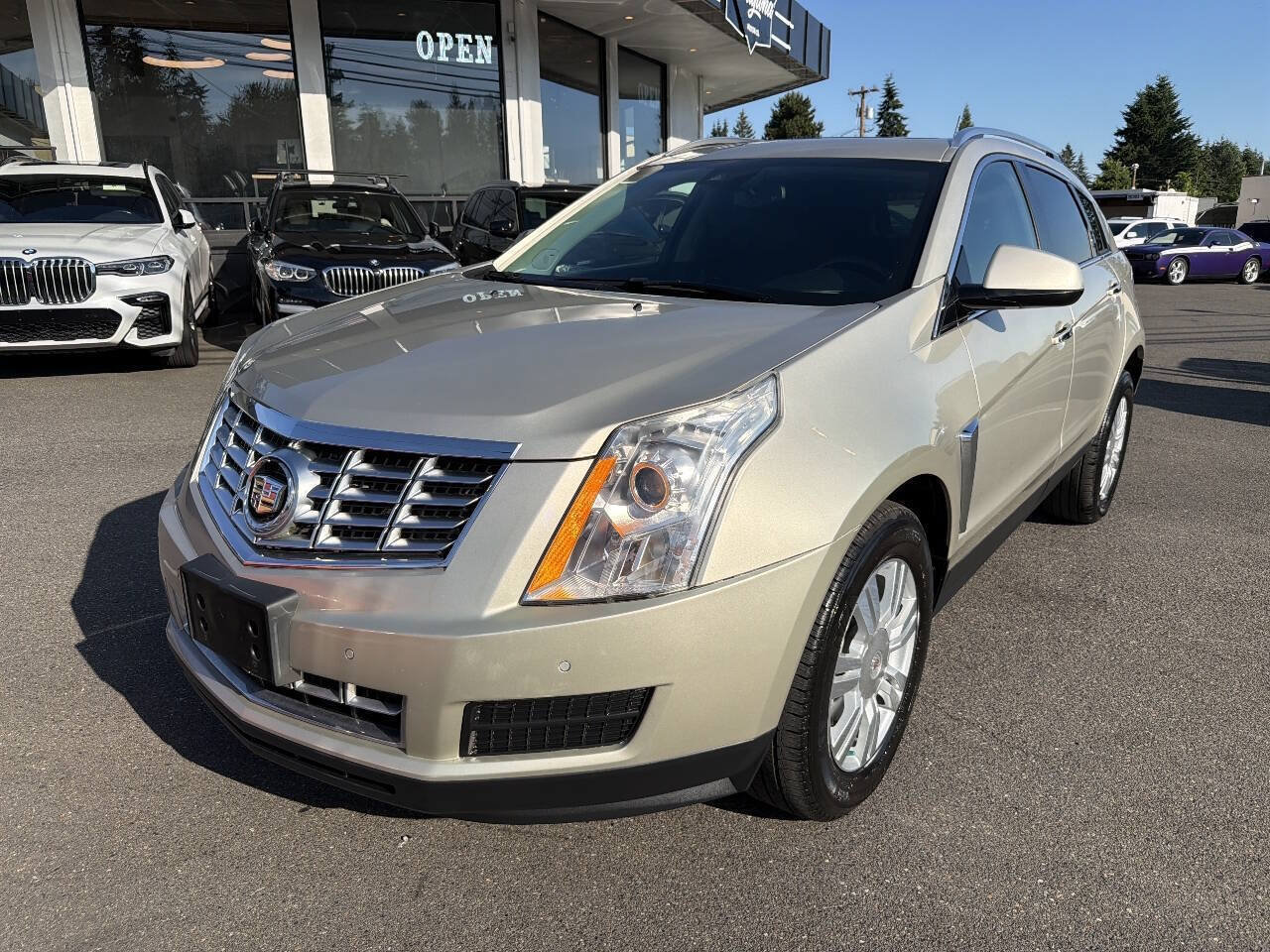 Used 2016 Cadillac SRX Luxury w/ Driver Awareness Package AWD/4WD image 1