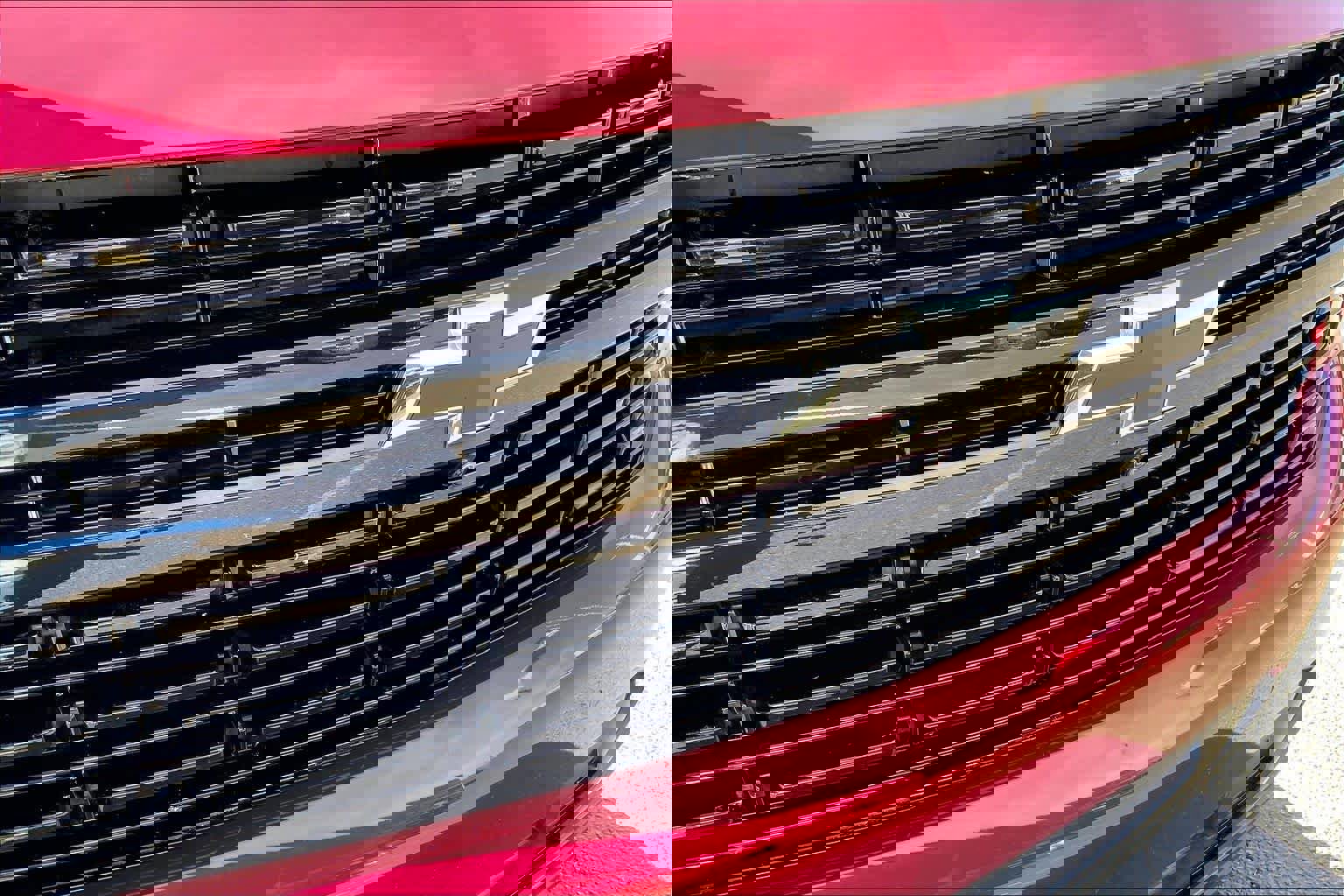 Used 2023 Chevrolet Suburban RST w/ Luxury Package image 30