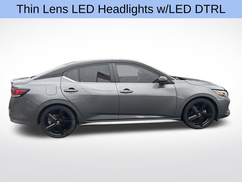 Used 2021 Nissan Sentra SR w/ SR Premium Package FWD image 9