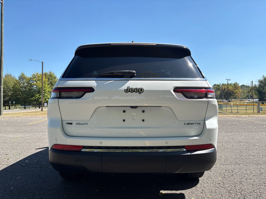Used 2021 Jeep Grand Cherokee L Limited AWD/4WD image 4
