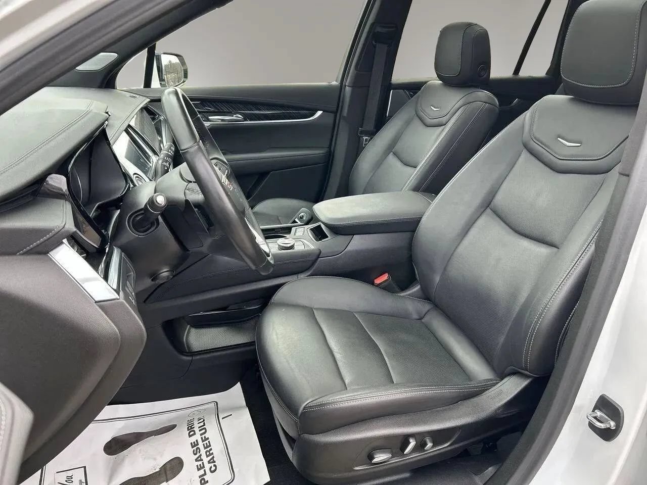 Used 2023 Cadillac XT6 Premium Luxury AWD/4WD image 12