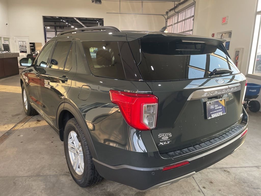 Used 2022 Ford Explorer XLT w/ Equipment Group 202A image 7