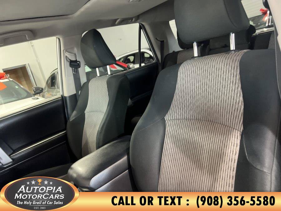 Used 2014 Toyota 4Runner SR5 AWD/4WD image 11