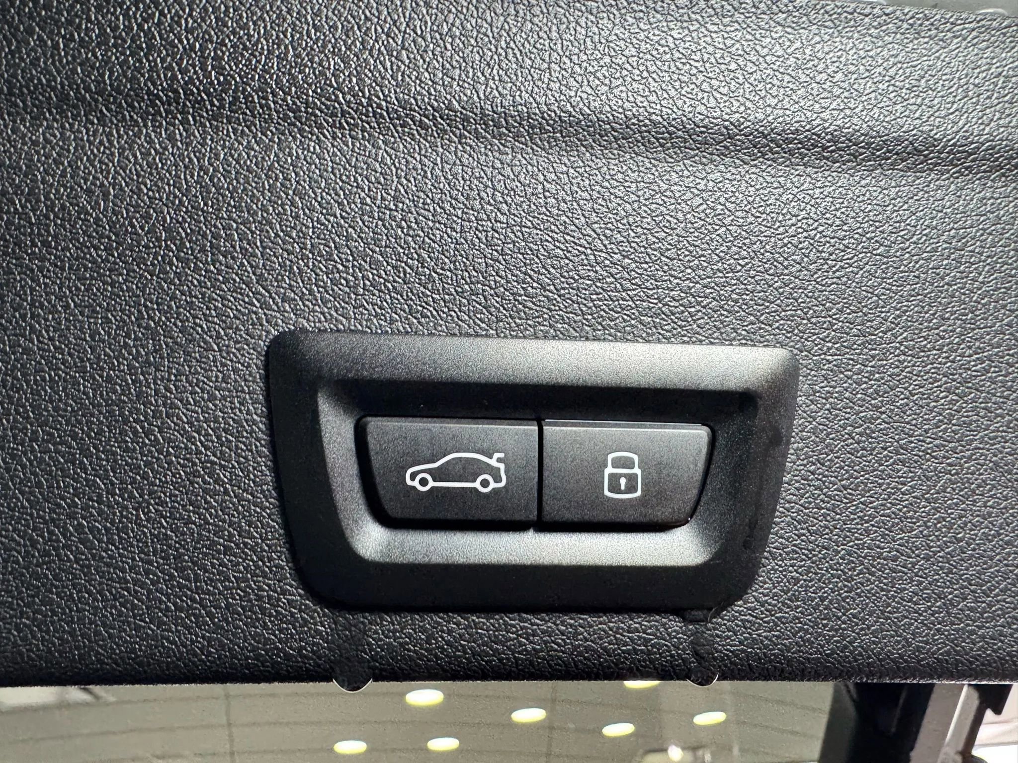 Used 2024 BMW X6 M60i w/ M Sport Professional Package image 23