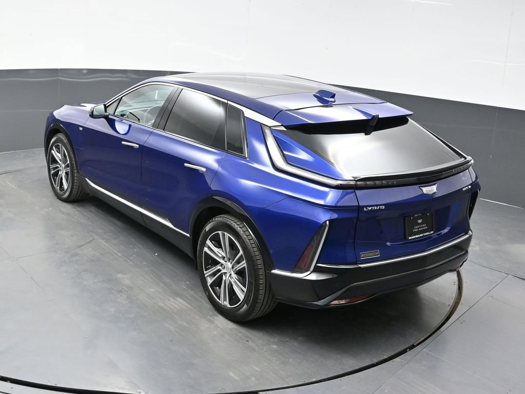Certified 2024 Cadillac Lyriq Luxury w/ LPO, Floor Liner Package AWD/4WD image 30