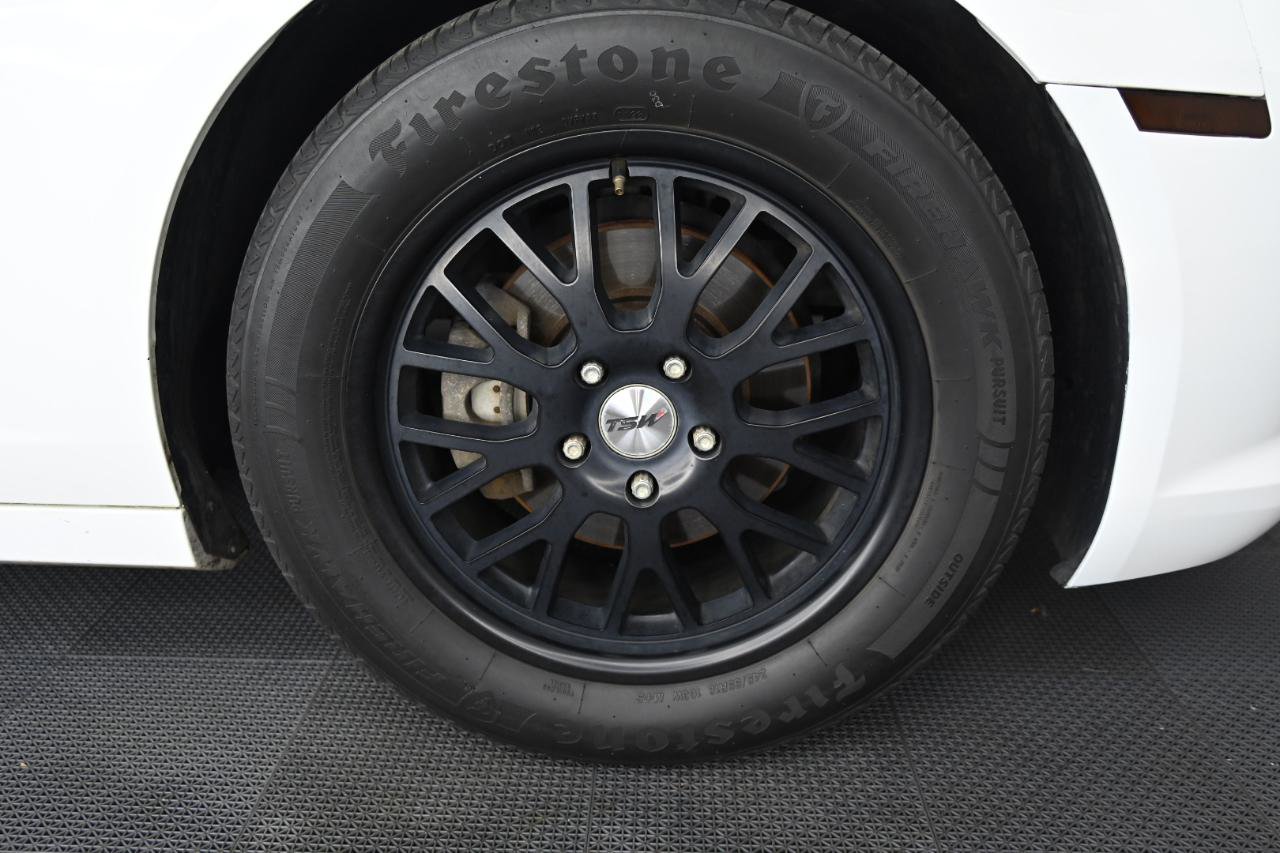 Used 2014 Chevrolet Camaro LS RWD image 34