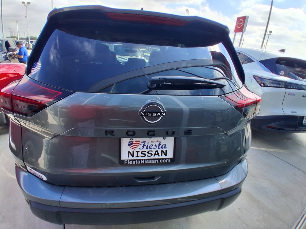 New 2026 Nissan Rogue SV image 6