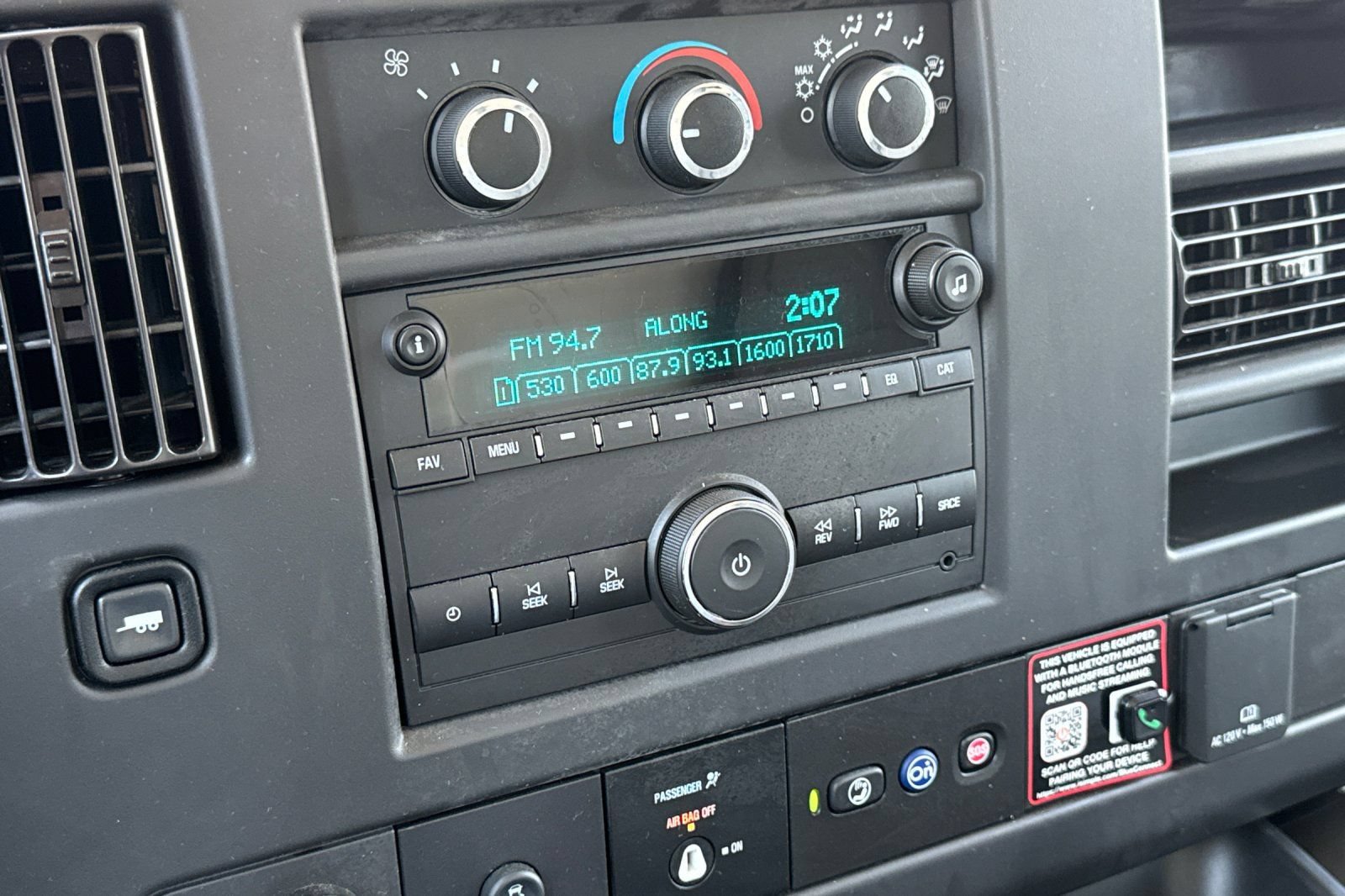 New 2025 Chevrolet Express 3500 w/ Power Convenience Package RWD image 18