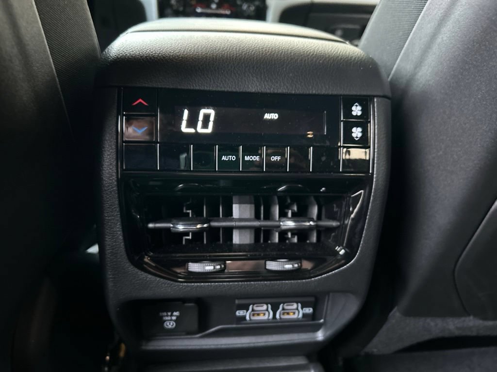 New 2025 Jeep Grand Cherokee L Laredo AWD/4WD image 26