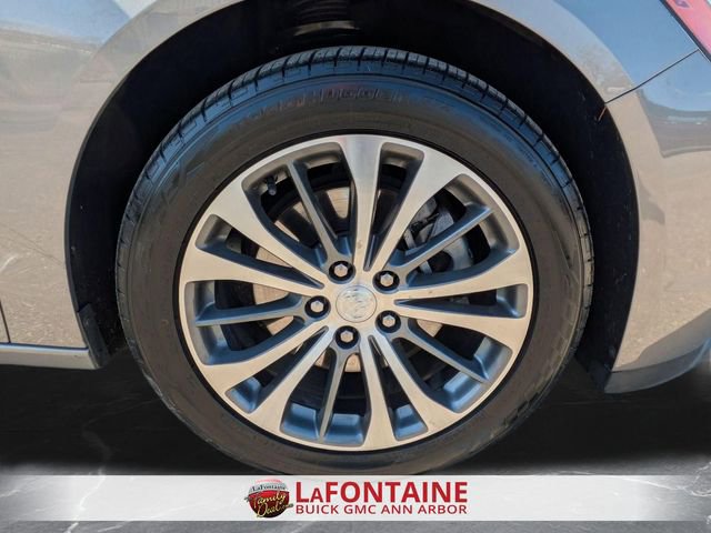 Used 2019 Buick LaCrosse Essence w/ Sights and Sounds Package image 32