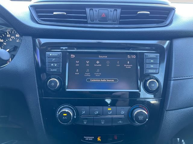 Used 2018 Nissan Rogue S image 18