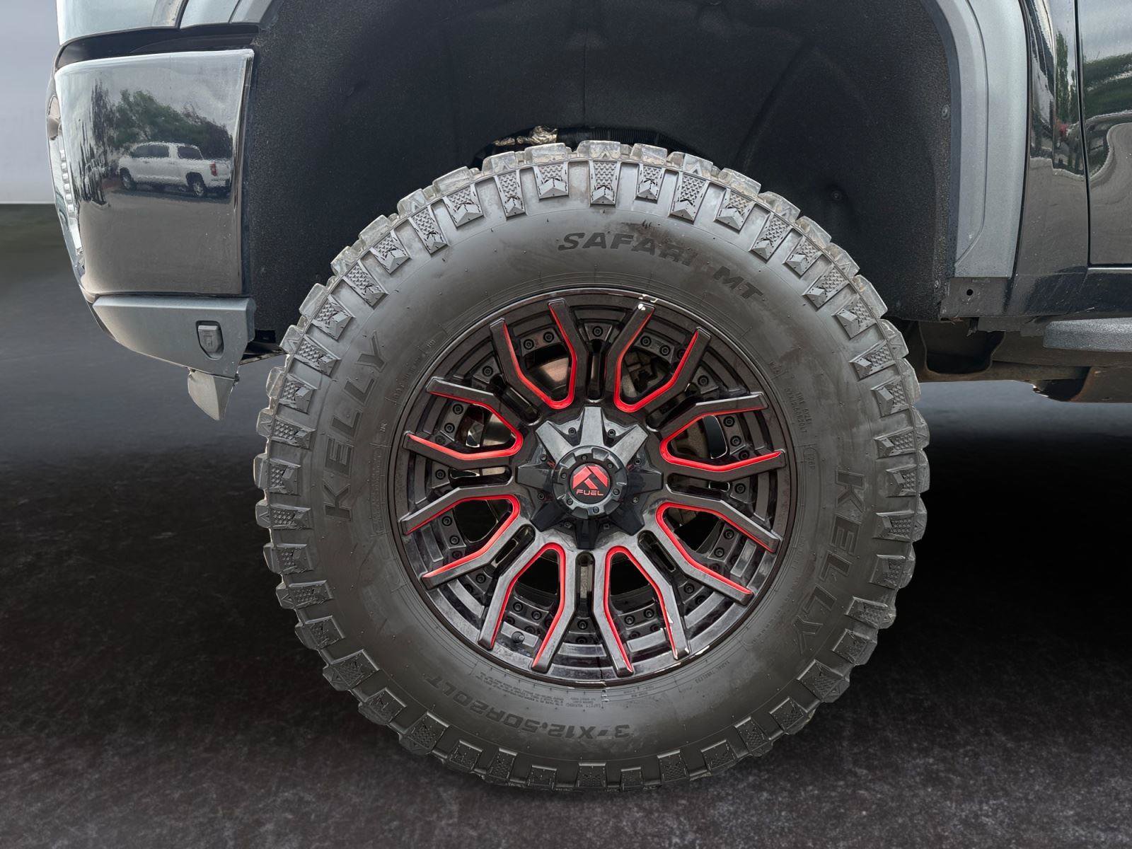 Used 2021 GMC Sierra 2500 AT4 w/ AT4 Premium Plus Package AWD/4WD image 15