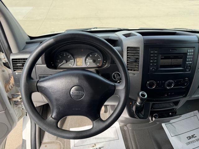 Used 2016 Freightliner Sprinter 3500 RWD image 18