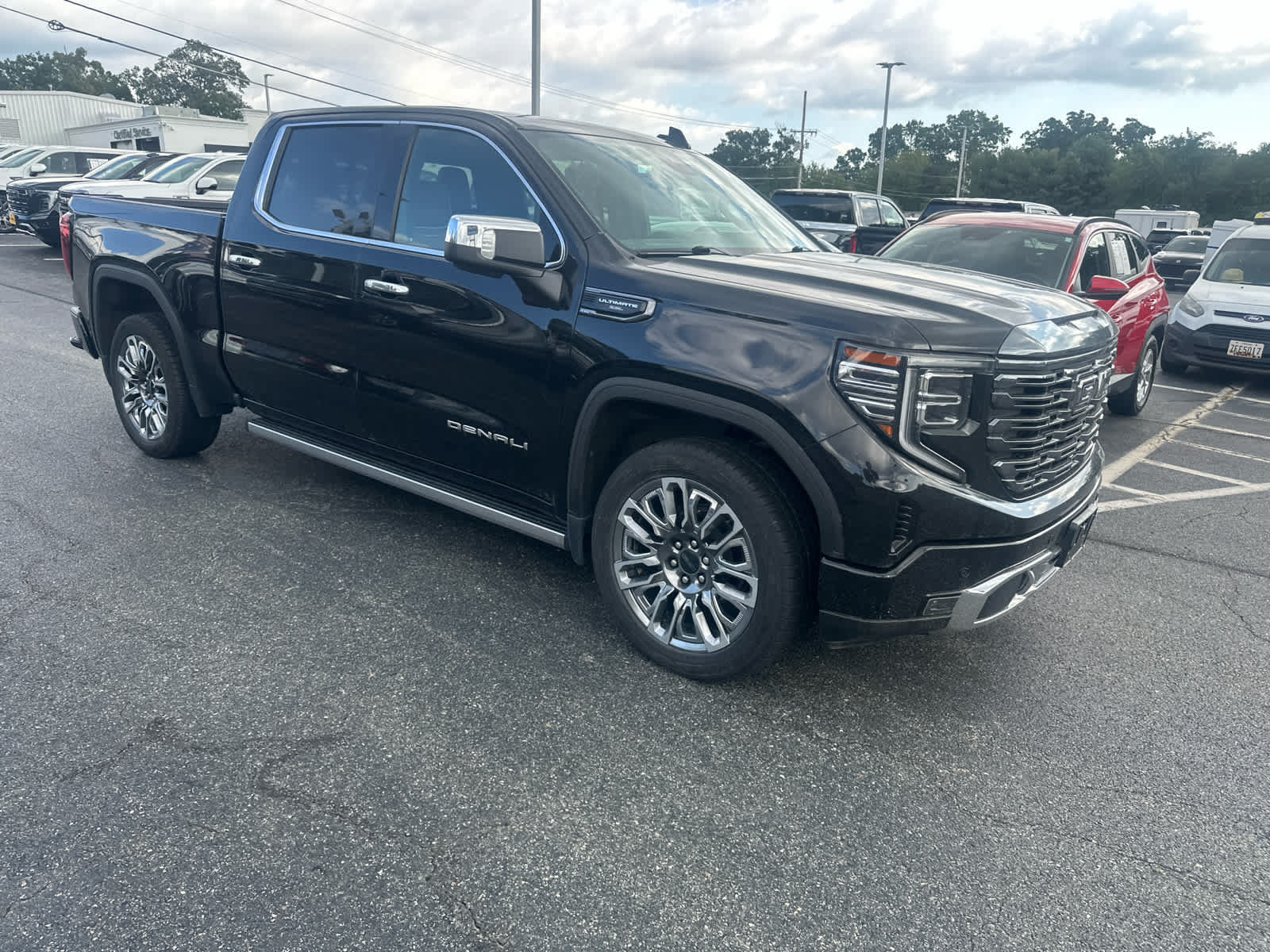 Used 2023 GMC Sierra 1500 Denali Ultimate AWD/4WD image 3
