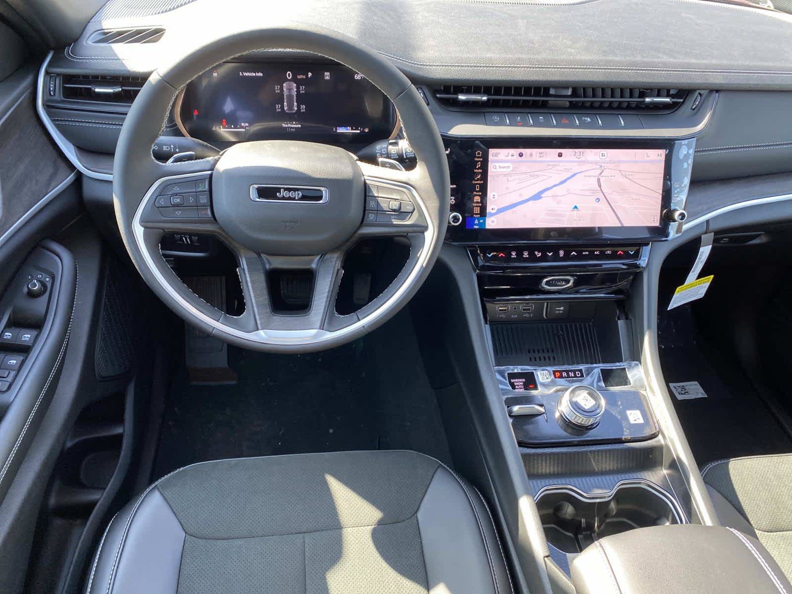 New 2026 Jeep Grand Cherokee Altitude AWD/4WD image 7