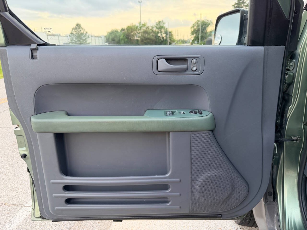 Used 2005 Honda Element LX image 10