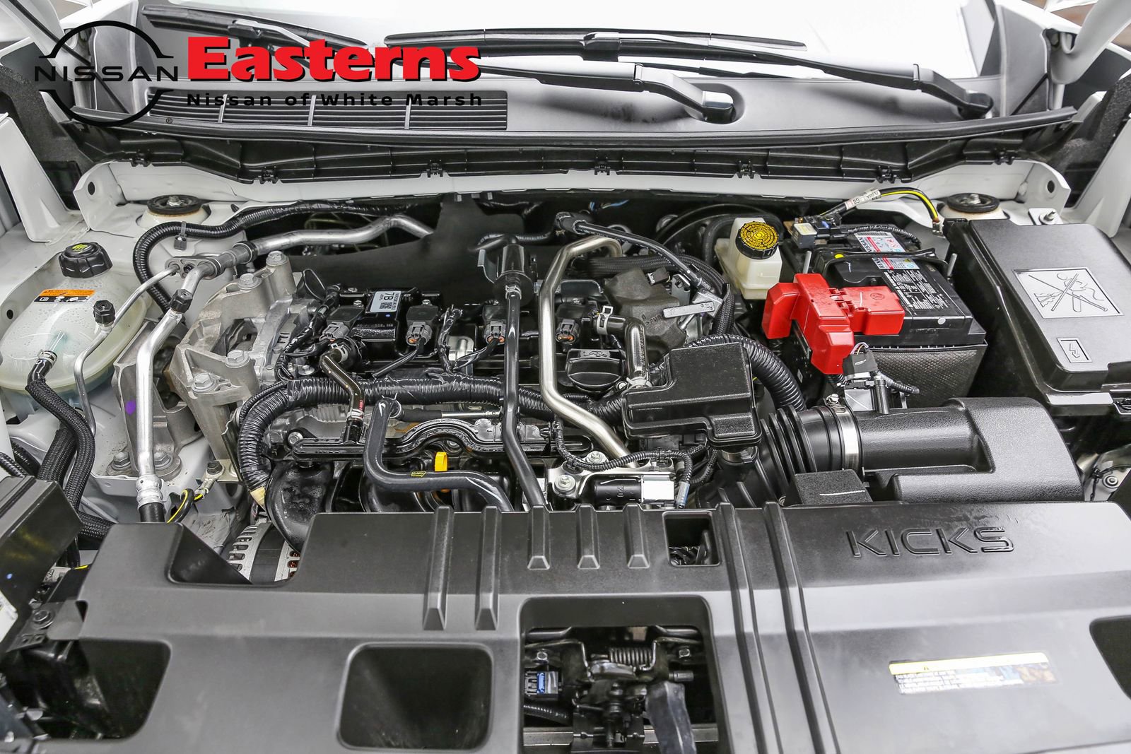 Used 2025 Nissan Kicks SV image 7