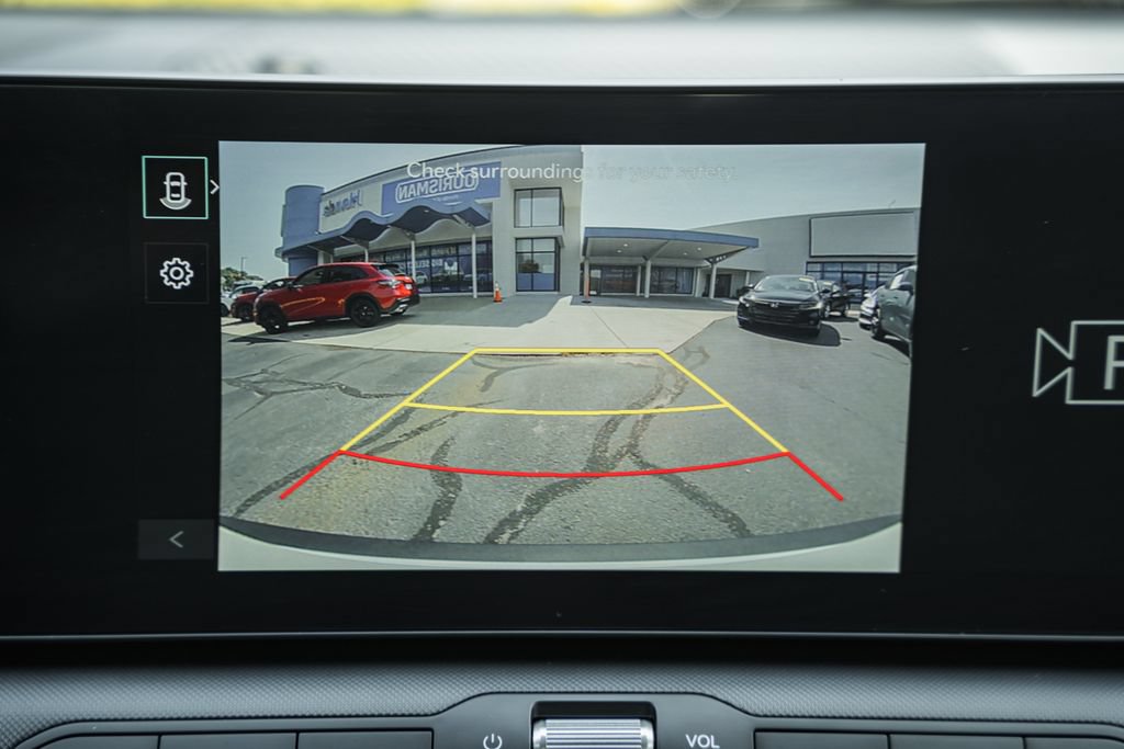 Used 2025 Kia K4 FWD image 36