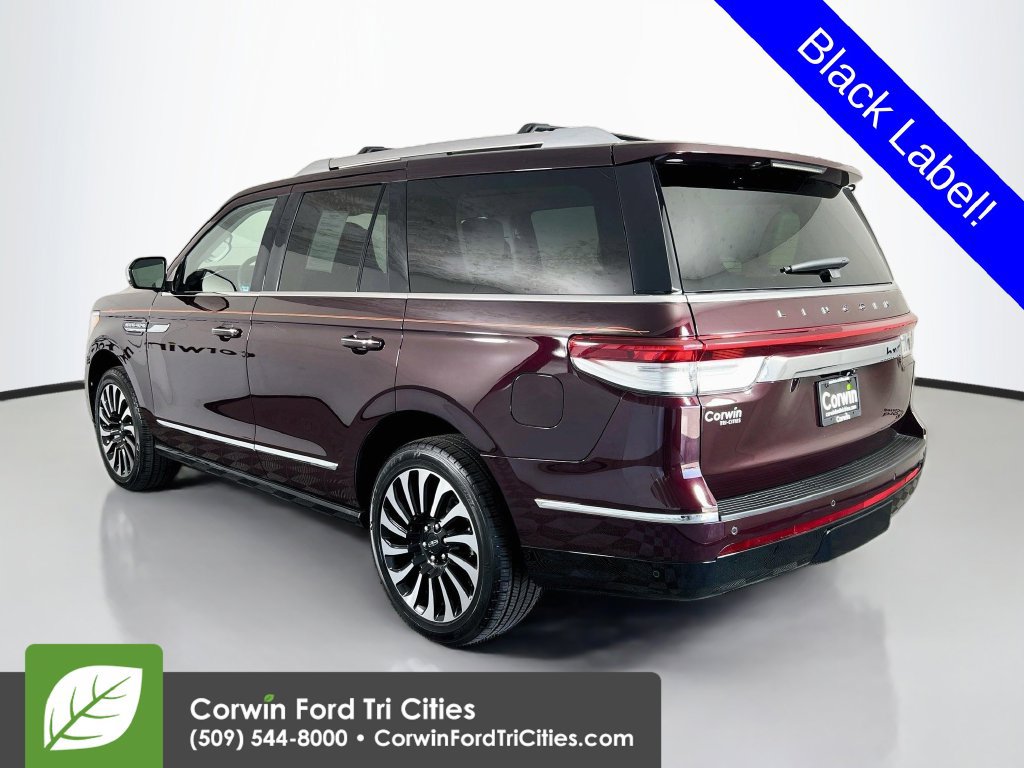 Used 2024 Lincoln Navigator Black Label AWD/4WD image 10