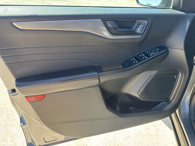 Used 2025 Ford Escape Active AWD/4WD image 22