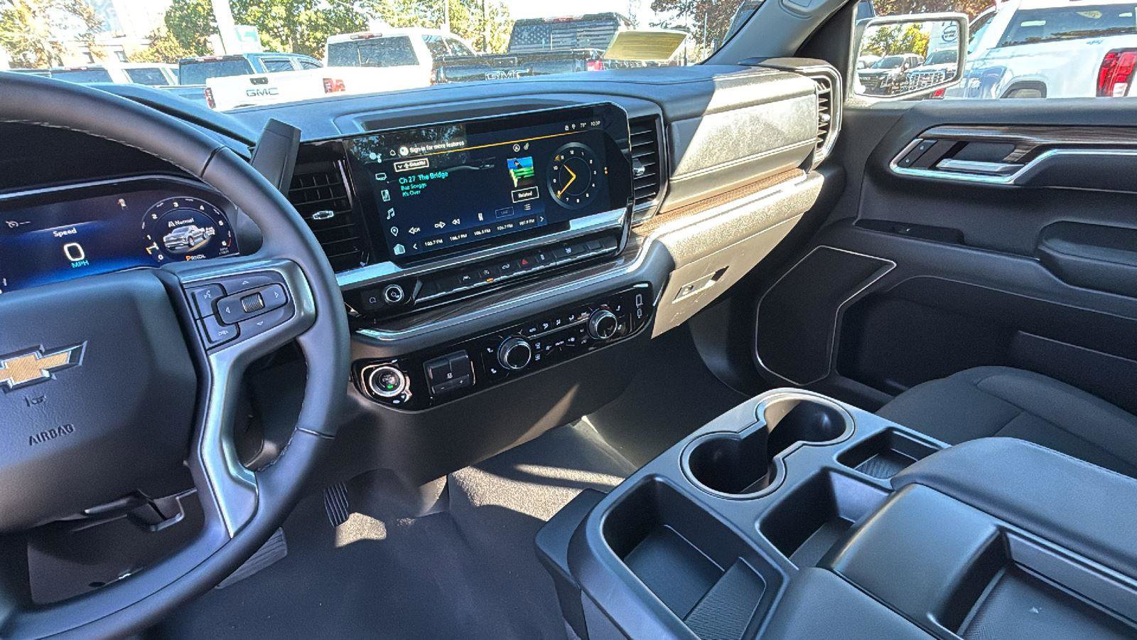 Used 2025 Chevrolet Silverado 1500 LT image 21