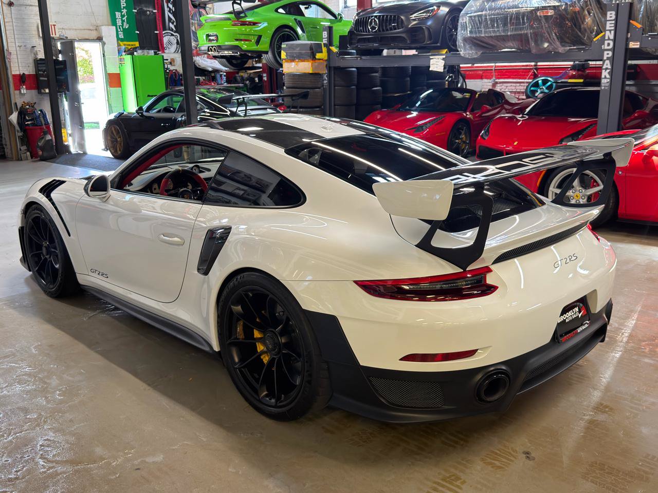 Used 2018 Porsche 911 GT2 RS RWD image 9