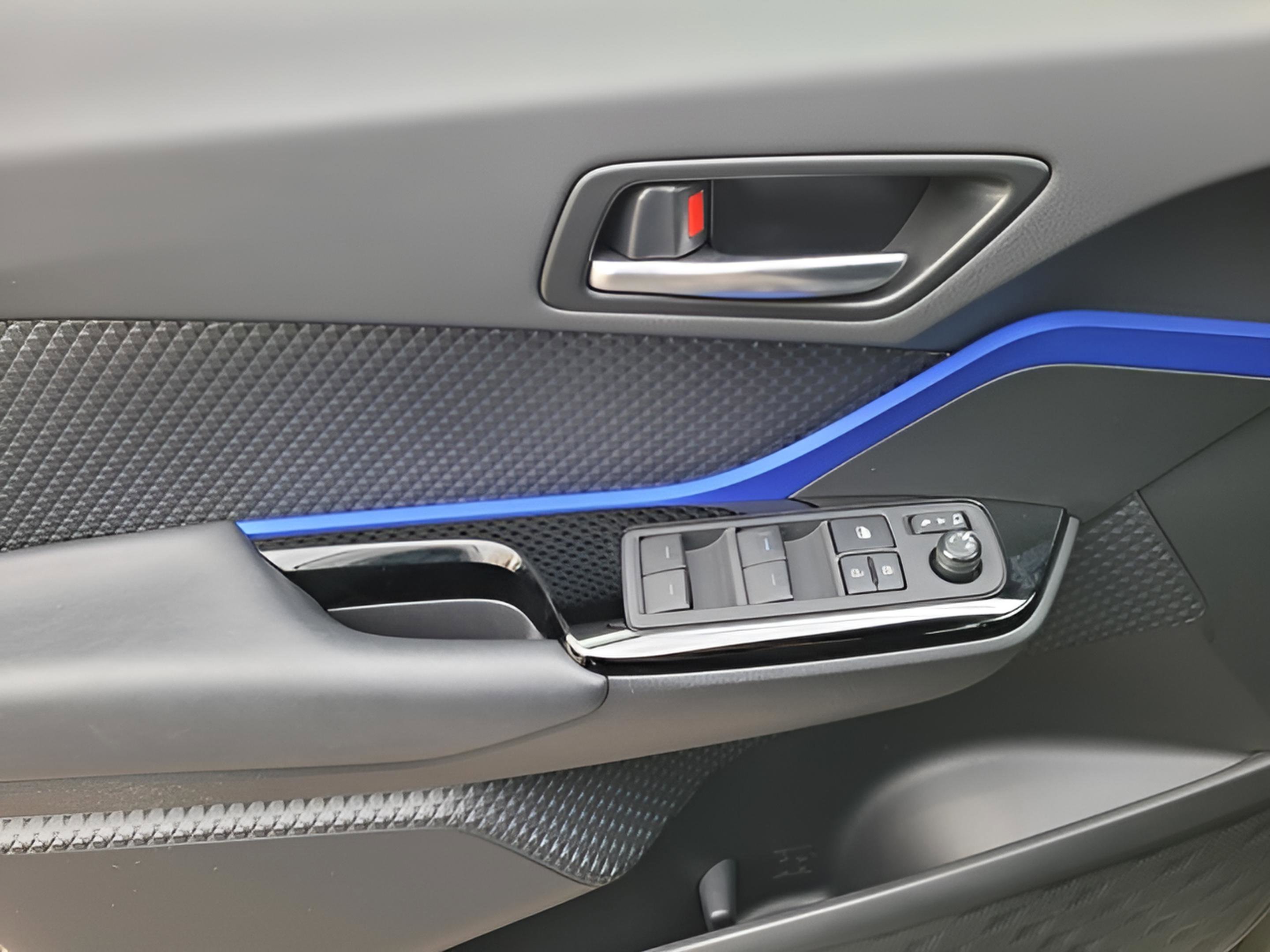 Certified 2021 Toyota C-HR XLE image 15