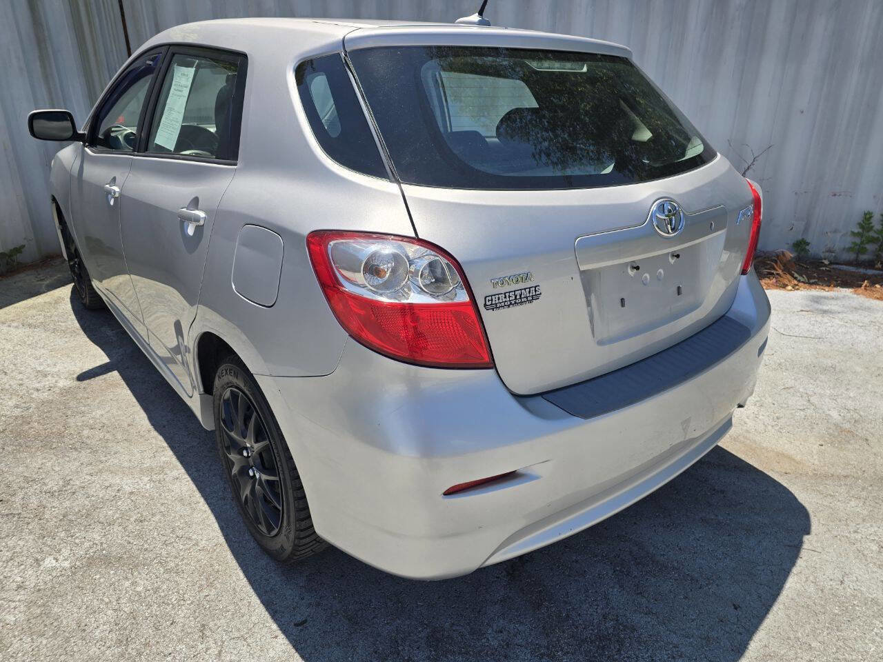 Used 2010 Toyota Matrix FWD image 11