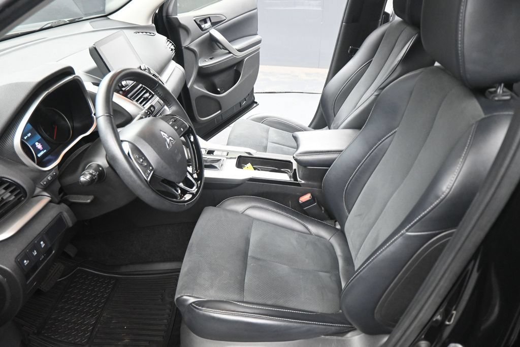 Used 2024 Mitsubishi Eclipse Cross SE AWD/4WD image 9