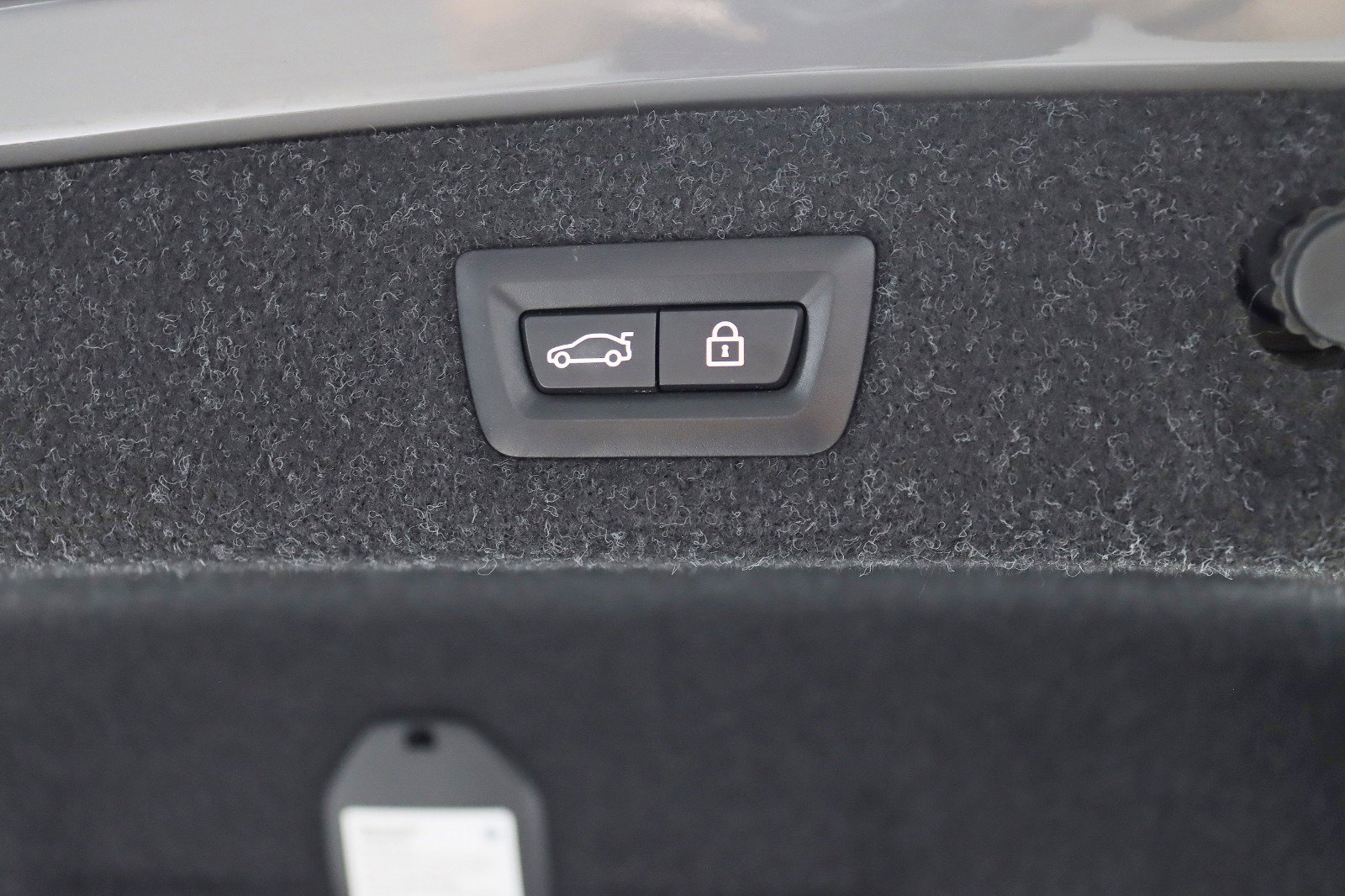 Used 2022 BMW 530i xDrive w/ M Sport Package image 39