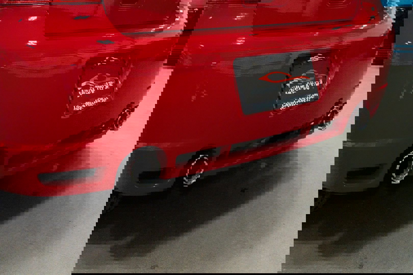 Used 2004 Volkswagen R32 image 11