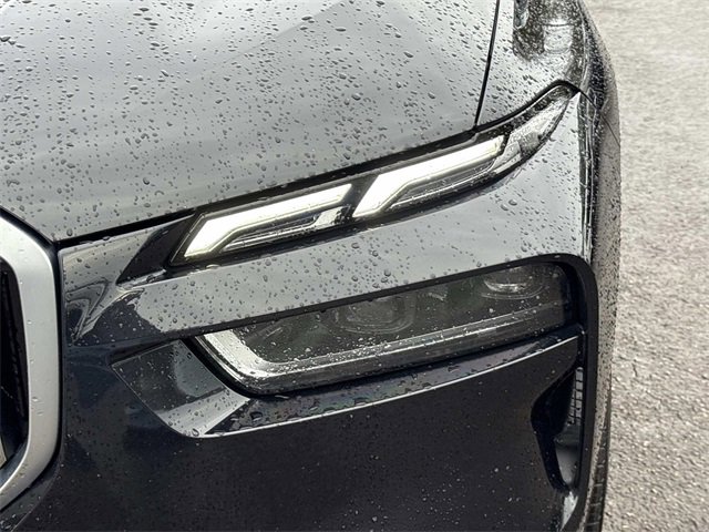 Used 2023 BMW X7 xDrive40i w/ Executive Package image 10