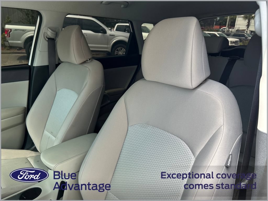 Used 2025 Kia Soul LX w/ LX Technology Package FWD image 12