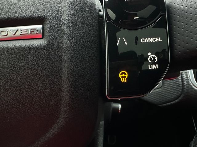 Used 2018 Land Rover Range Rover Velar R-Dynamic SE image 23