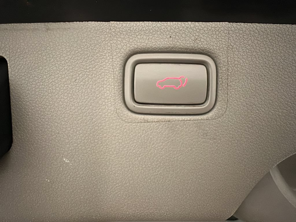 Used 2015 Kia Sedona EX FWD image 25