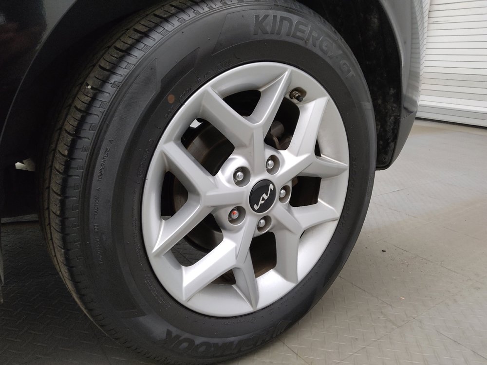 Used 2024 Kia Soul LX w/ Option Group 015 image 31