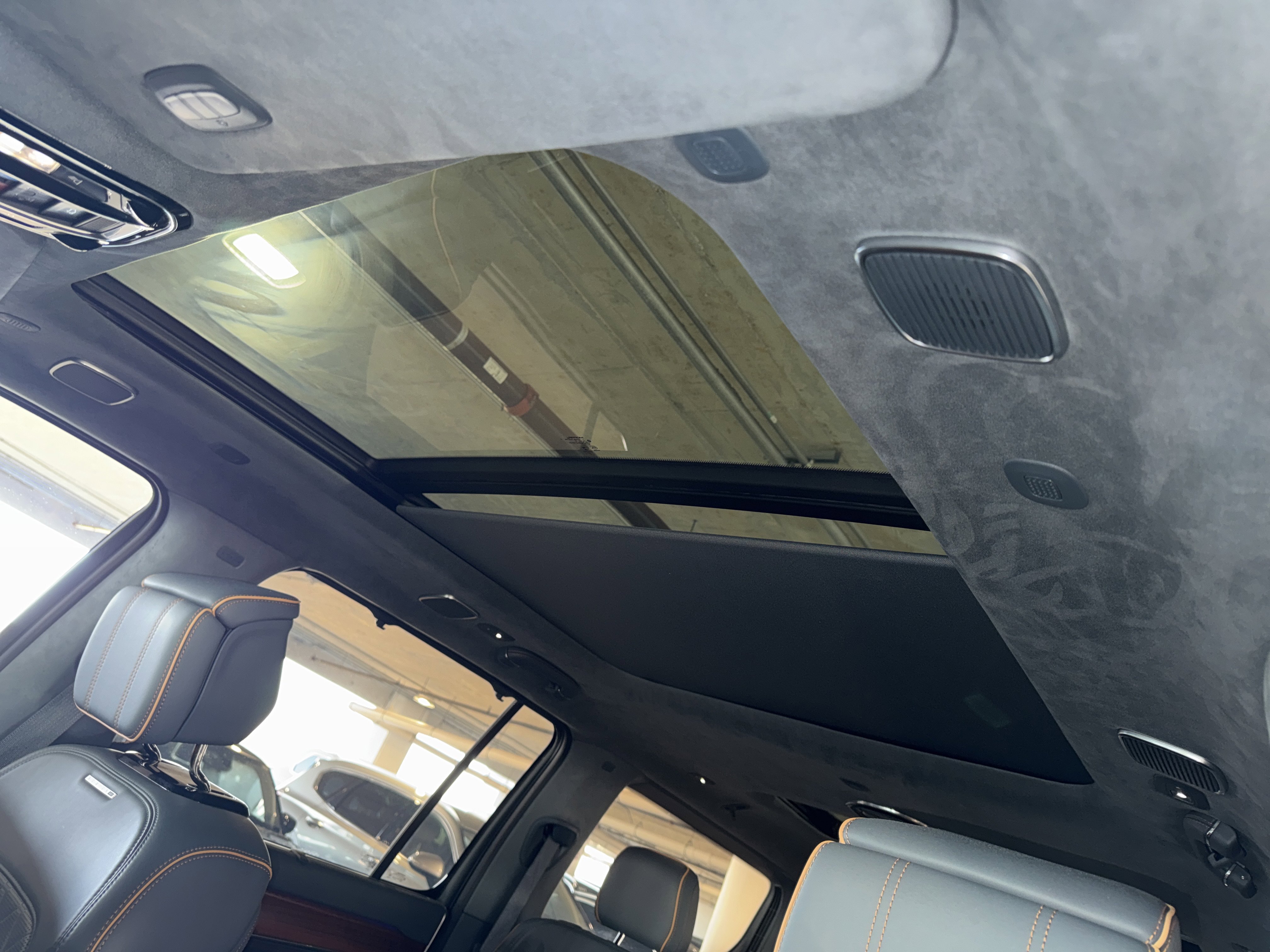 Used 2023 Jeep Grand Wagoneer Series III image 33