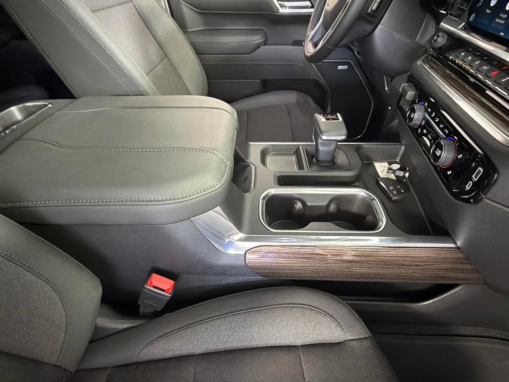 Certified 2026 Chevrolet Silverado 1500 RST w/ All Star Edition Plus AWD/4WD image 35