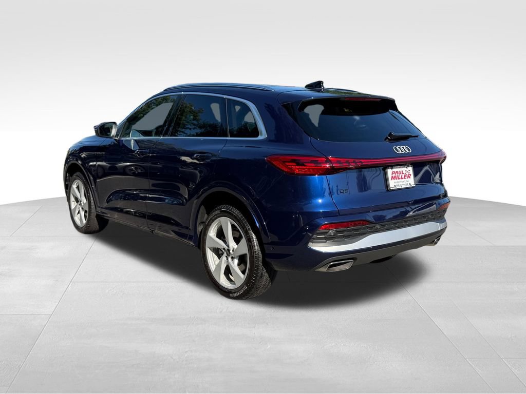 Used 2025 Audi Q5 Premium Plus w/ Premium Plus AWD/4WD image 5