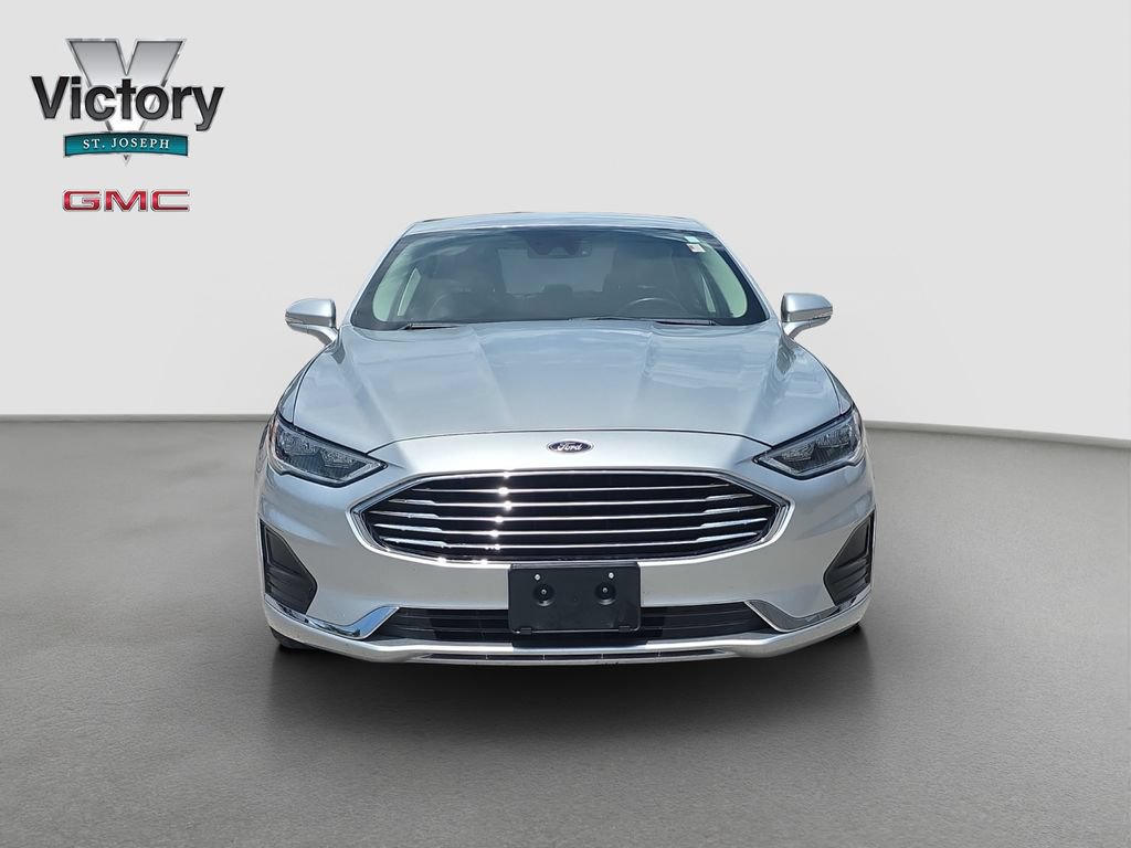 Used 2019 Ford Fusion SEL FWD image 2